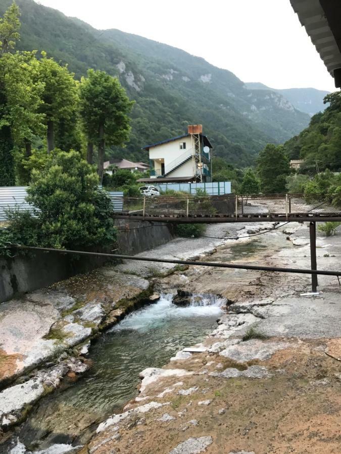 Барнаба 加格拉 外观 照片